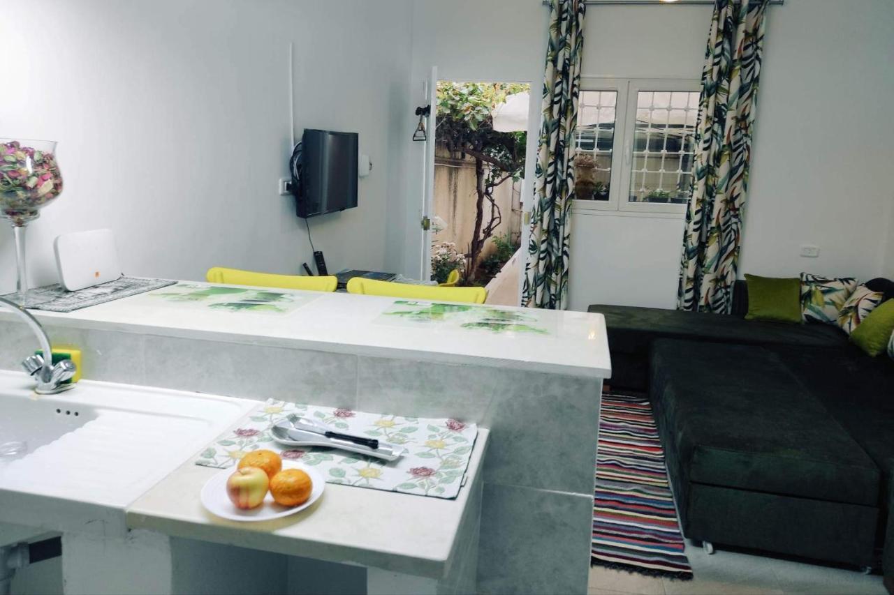 Studio, Cite La Gazelle ,Pas Jafar, Quartier Calme 10 Min De L'Aeroport Pres Du Technopark Esterno foto
